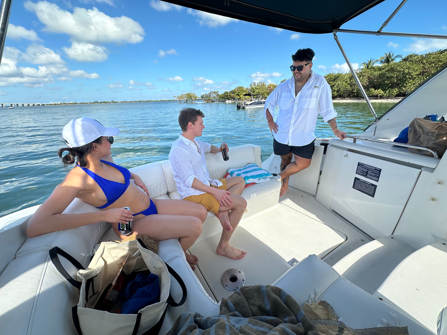 Cruiser Yachts 37’ Weekend Rates