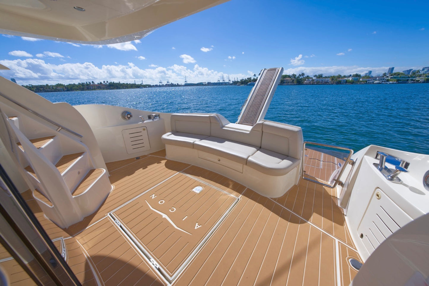 Aicon 65' Weekday Rates